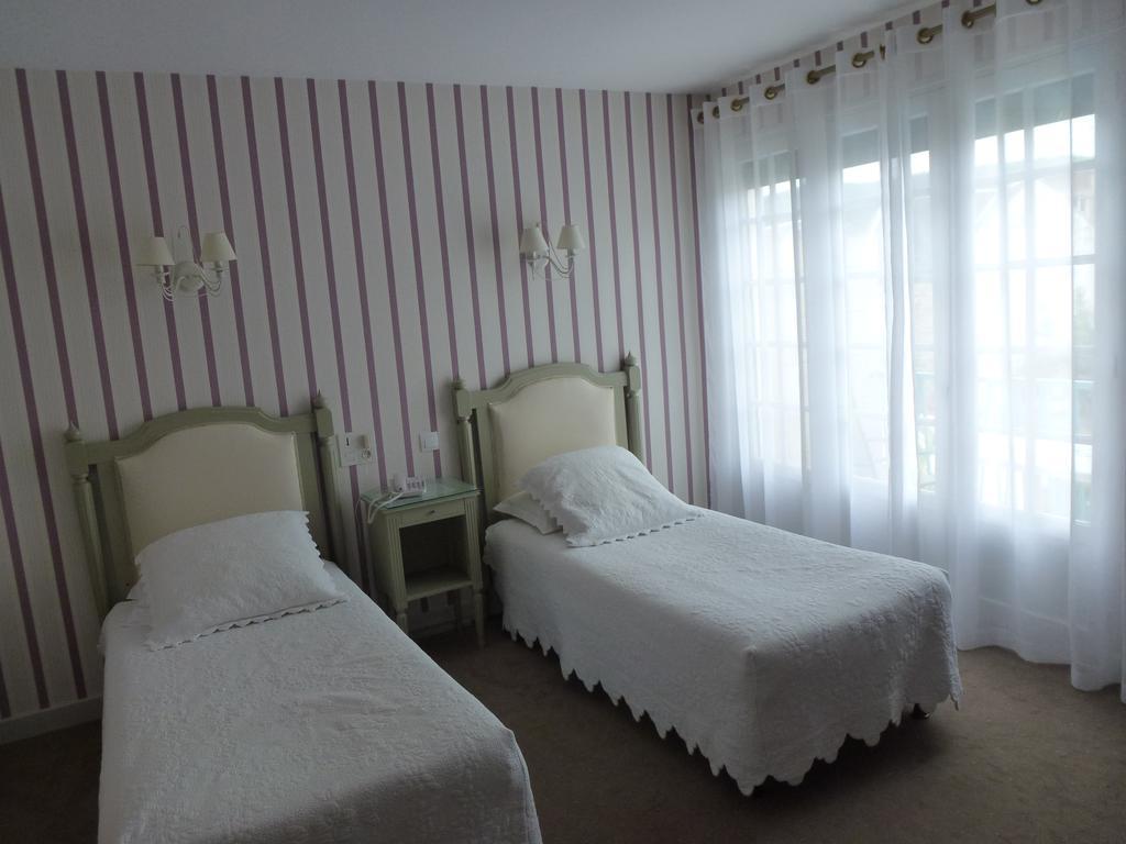 Le Quercy Hotel Souillac Exterior foto